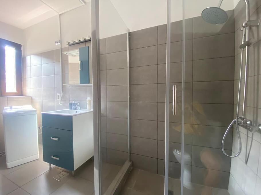 2 Bedroom Apartment With Terrace In City Center 布加勒斯特 外观 照片